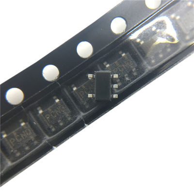 Manajemen Daya Chip Otomotif Regulator LDO putus sekolah rendah linier TPS76933QDBVRQ1 Analog Isolator